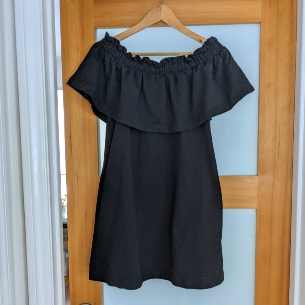 Fun H&M off the shoulder black dress